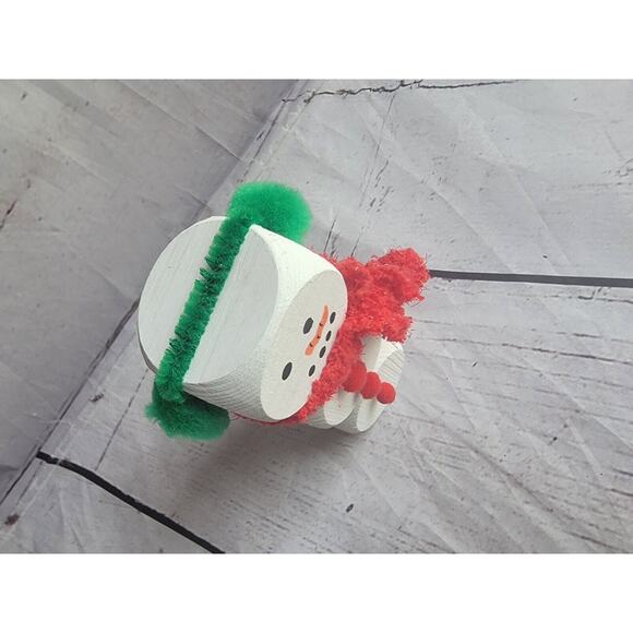 Handmade Wooden Snowman Winter Decor Shelf Tray Sitter Green Red Hand painted - Picture 3 of 6